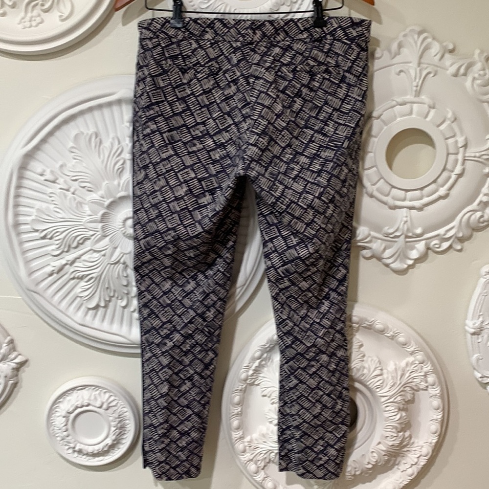Stylish pants - Picture 2 of 8